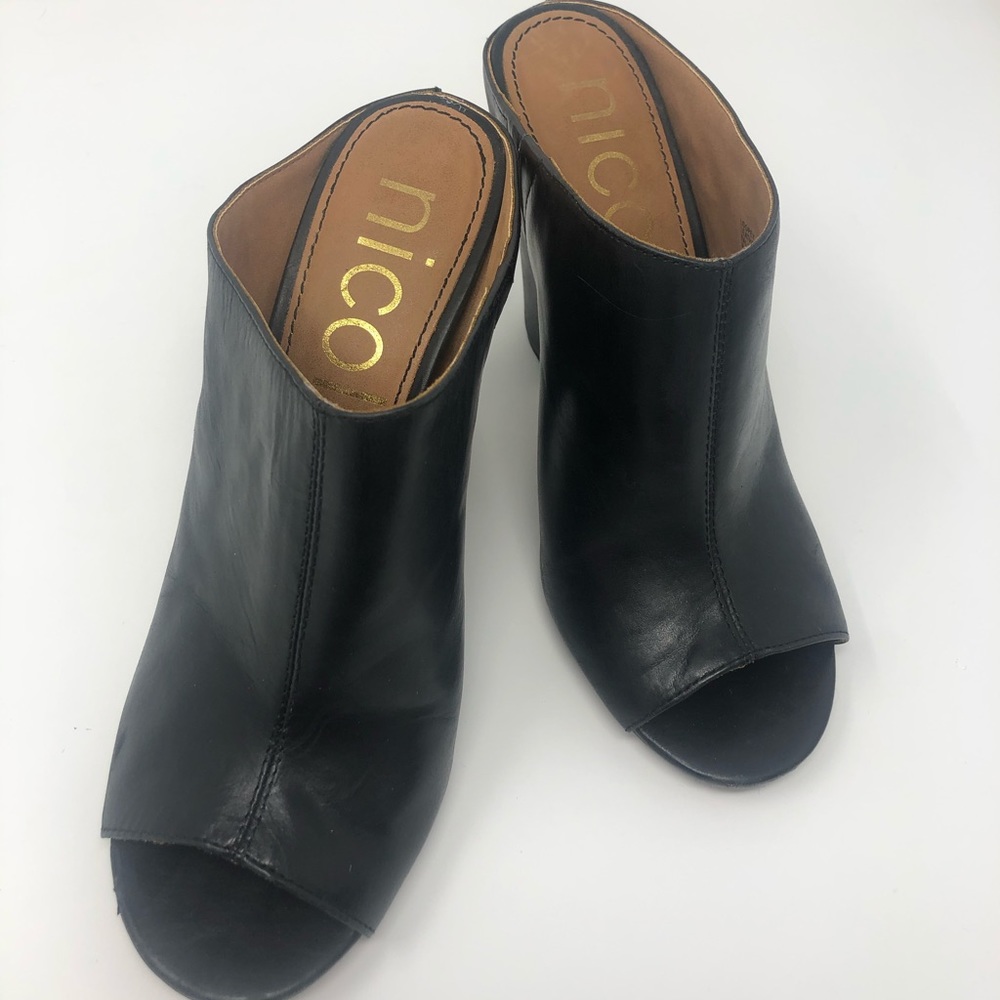 Nicole loopey slide sandals